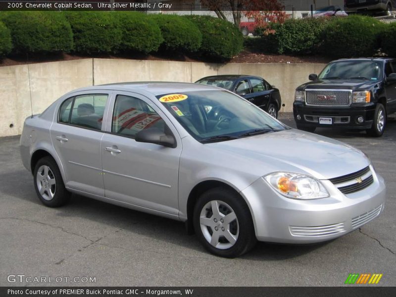 Ultra Silver Metallic / Gray 2005 Chevrolet Cobalt Sedan