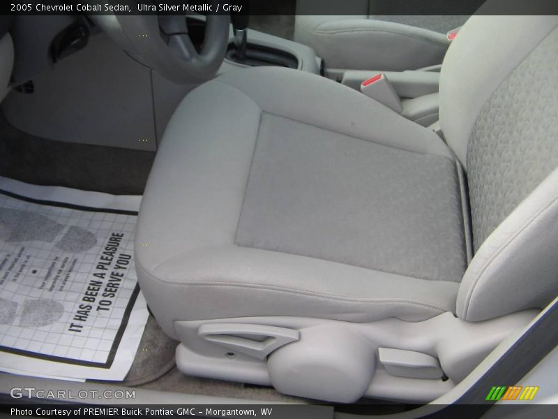 Ultra Silver Metallic / Gray 2005 Chevrolet Cobalt Sedan