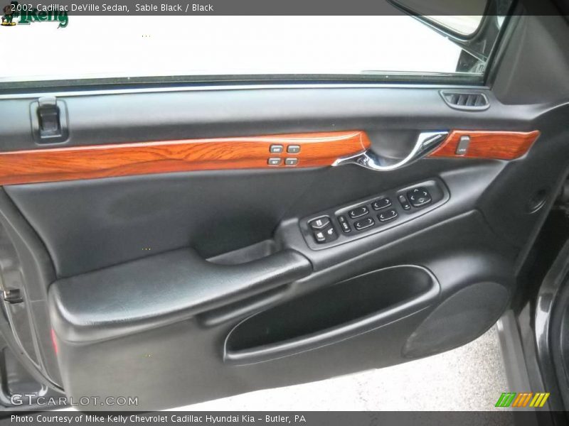Sable Black / Black 2002 Cadillac DeVille Sedan