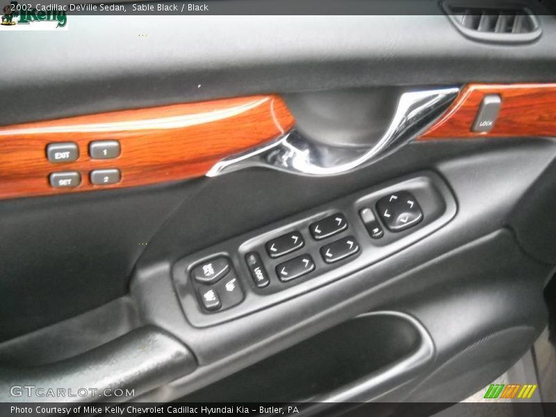 Sable Black / Black 2002 Cadillac DeVille Sedan