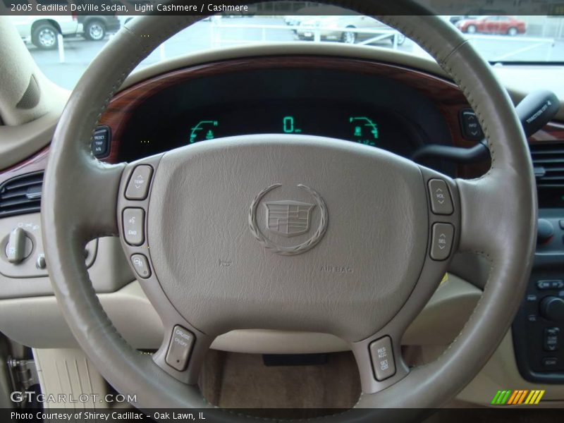 Light Cashmere / Cashmere 2005 Cadillac DeVille Sedan