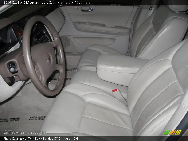 Light Cashmere Metallic / Cashmere 2006 Cadillac DTS Luxury