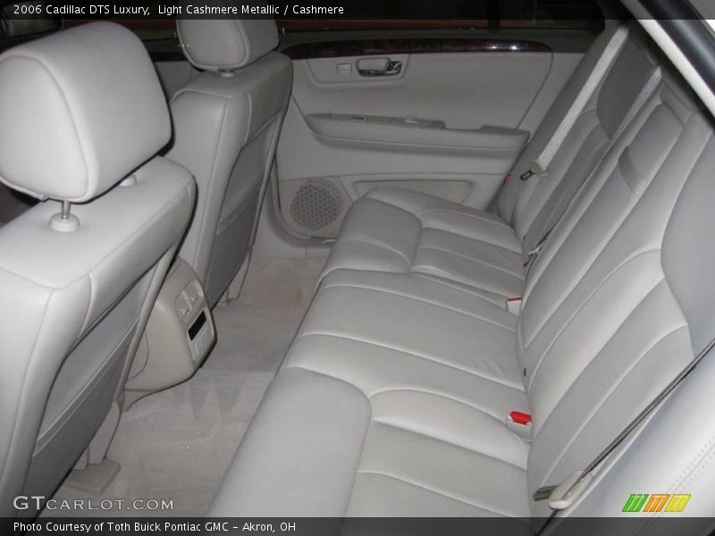 Light Cashmere Metallic / Cashmere 2006 Cadillac DTS Luxury