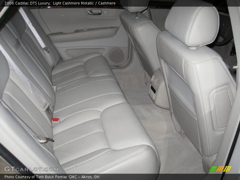 Light Cashmere Metallic / Cashmere 2006 Cadillac DTS Luxury