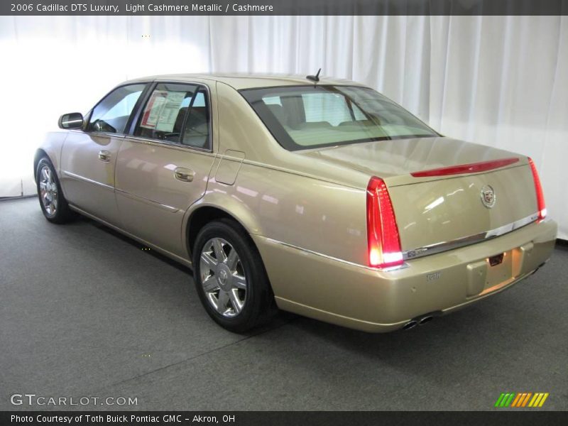Light Cashmere Metallic / Cashmere 2006 Cadillac DTS Luxury