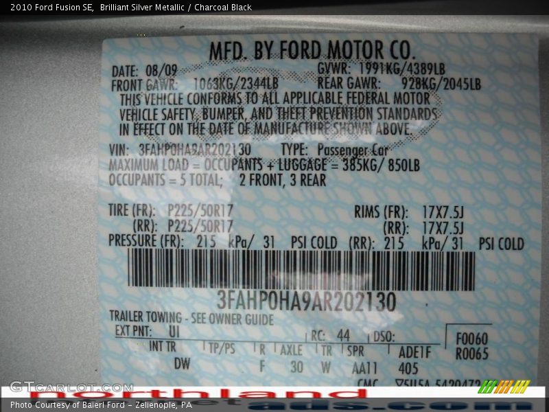 Brilliant Silver Metallic / Charcoal Black 2010 Ford Fusion SE