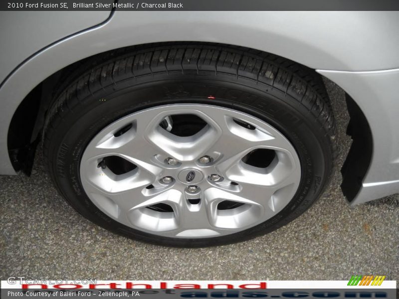 Brilliant Silver Metallic / Charcoal Black 2010 Ford Fusion SE