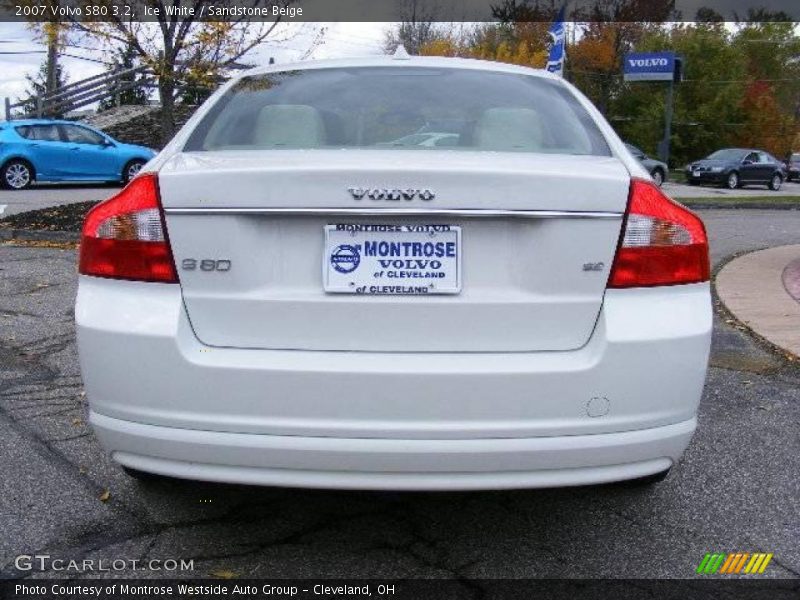 Ice White / Sandstone Beige 2007 Volvo S80 3.2