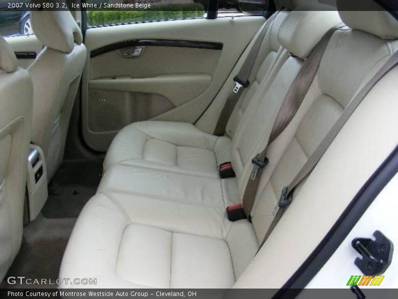 Ice White / Sandstone Beige 2007 Volvo S80 3.2