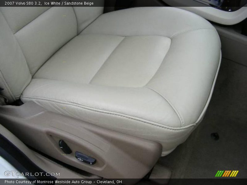 Ice White / Sandstone Beige 2007 Volvo S80 3.2