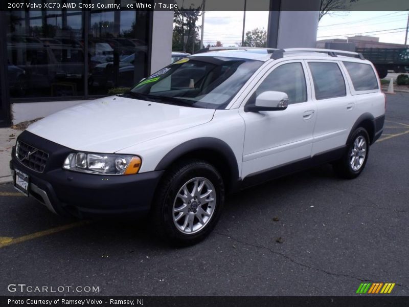 Ice White / Taupe 2007 Volvo XC70 AWD Cross Country