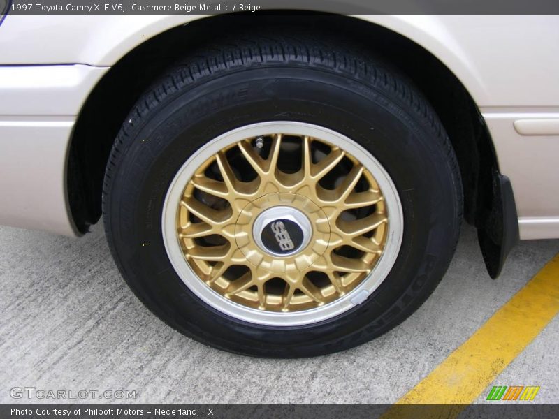 Cashmere Beige Metallic / Beige 1997 Toyota Camry XLE V6