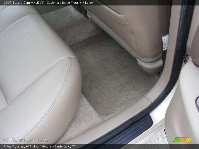 Cashmere Beige Metallic / Beige 1997 Toyota Camry XLE V6