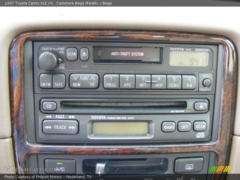 Cashmere Beige Metallic / Beige 1997 Toyota Camry XLE V6