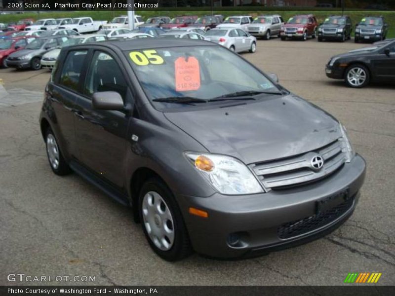 Phantom Gray Pearl / Dark Charcoal 2005 Scion xA