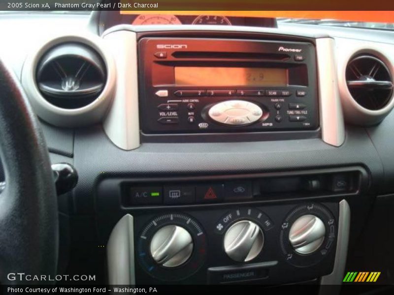Phantom Gray Pearl / Dark Charcoal 2005 Scion xA