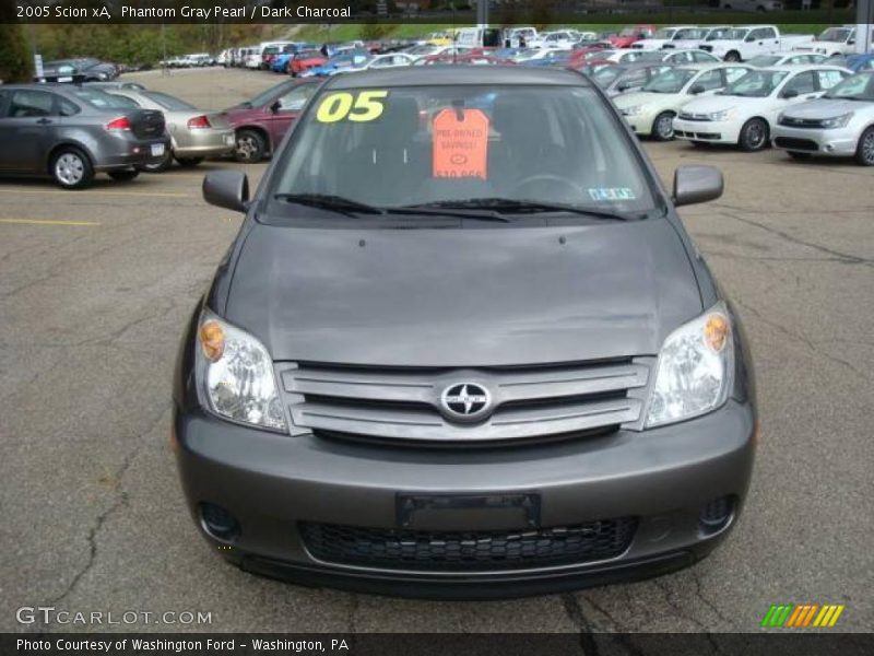 Phantom Gray Pearl / Dark Charcoal 2005 Scion xA