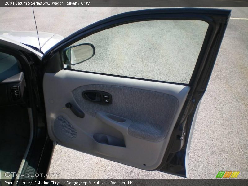 Silver / Gray 2001 Saturn S Series SW2 Wagon