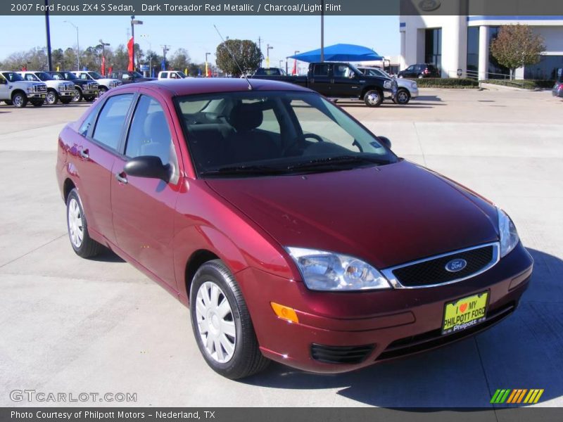 Dark Toreador Red Metallic / Charcoal/Light Flint 2007 Ford Focus ZX4 S Sedan