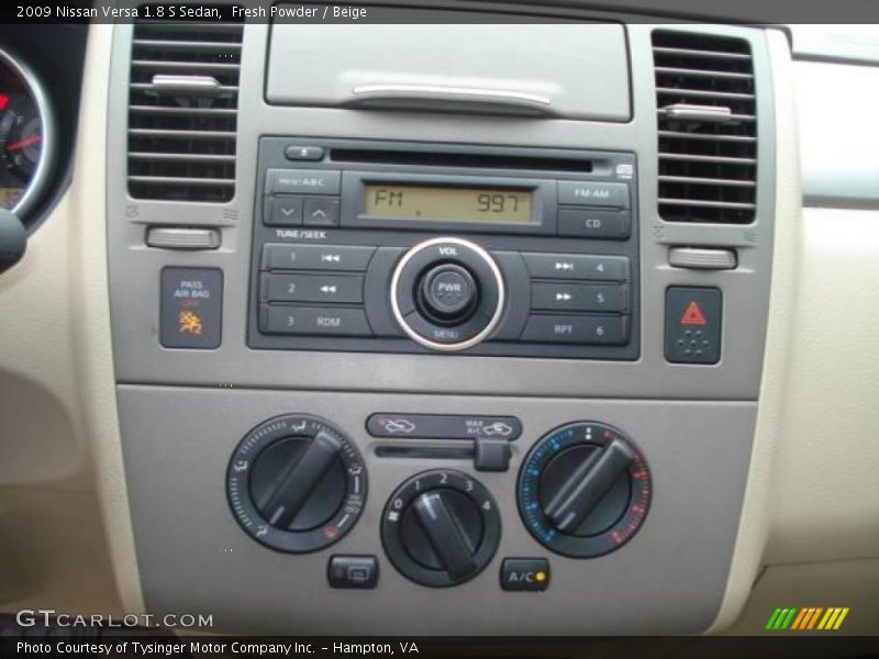 Fresh Powder / Beige 2009 Nissan Versa 1.8 S Sedan