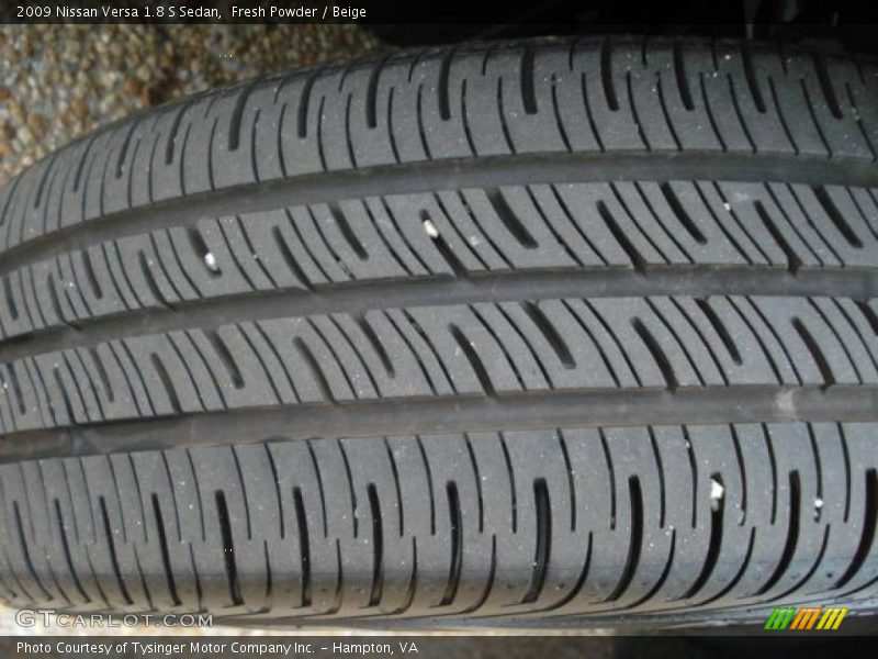 Fresh Powder / Beige 2009 Nissan Versa 1.8 S Sedan