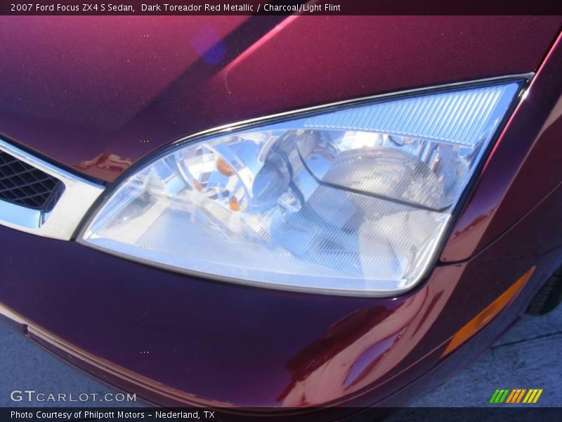 Dark Toreador Red Metallic / Charcoal/Light Flint 2007 Ford Focus ZX4 S Sedan