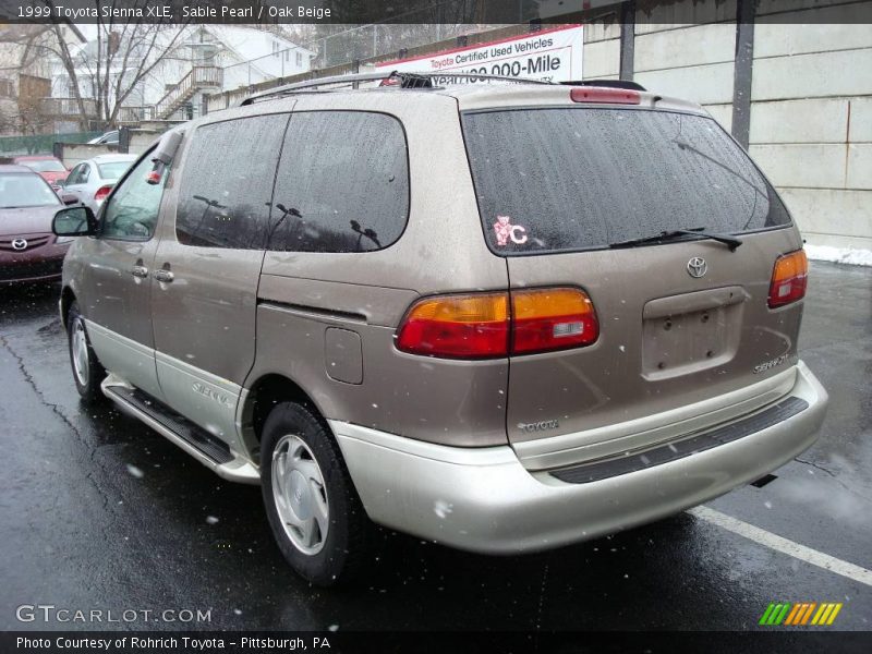 Sable Pearl / Oak Beige 1999 Toyota Sienna XLE