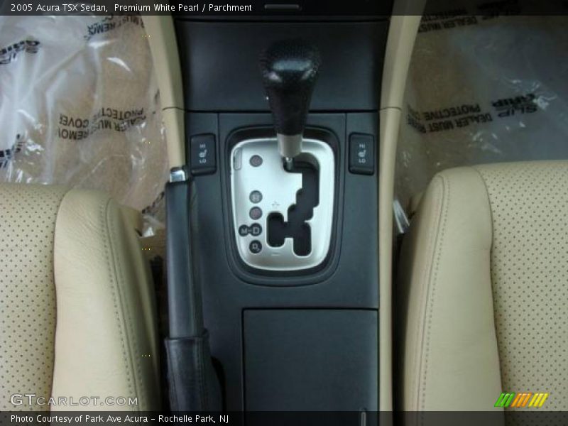 Premium White Pearl / Parchment 2005 Acura TSX Sedan