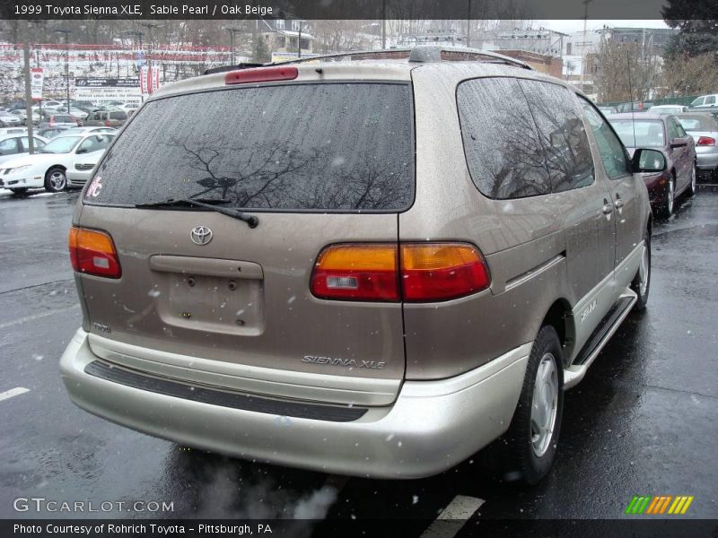 Sable Pearl / Oak Beige 1999 Toyota Sienna XLE