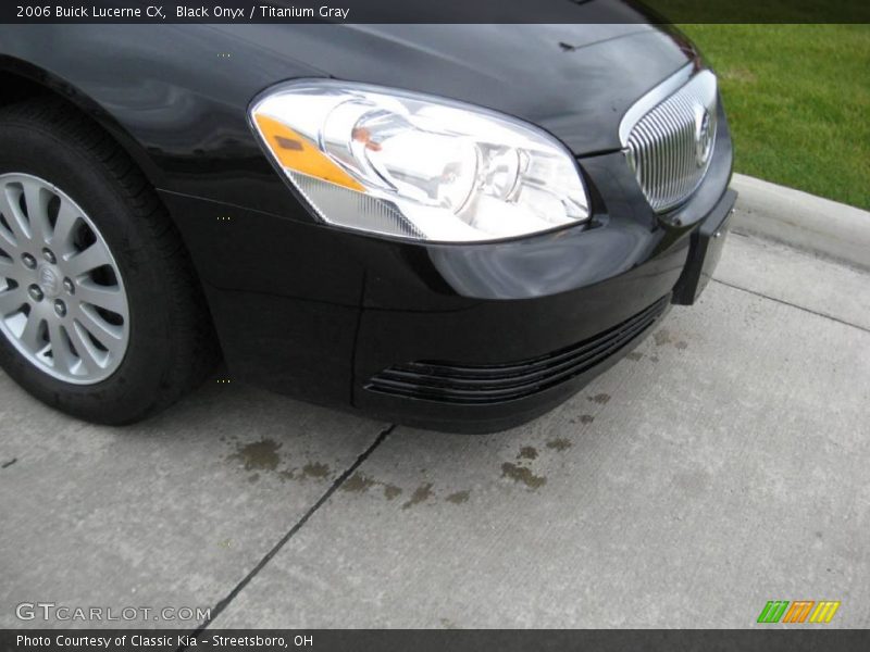 Black Onyx / Titanium Gray 2006 Buick Lucerne CX