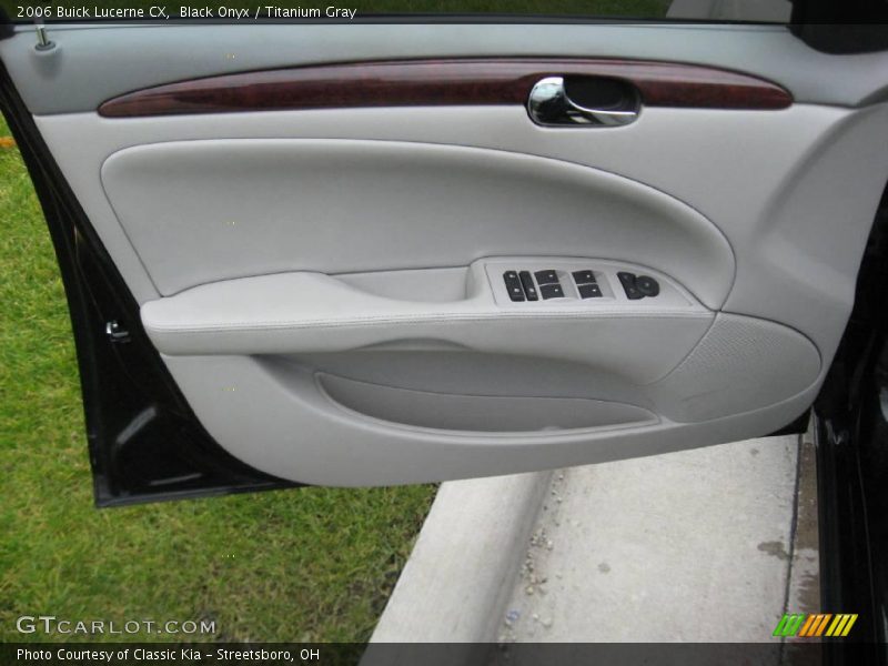 Black Onyx / Titanium Gray 2006 Buick Lucerne CX