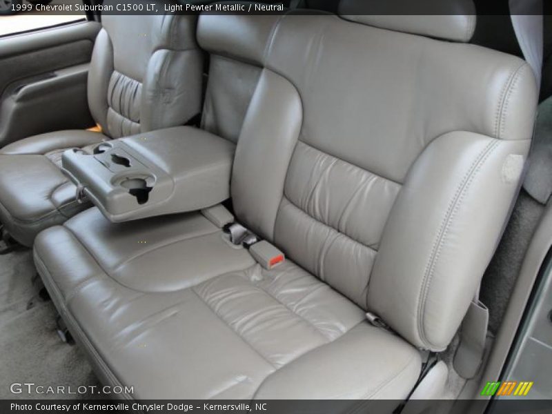 Light Pewter Metallic / Neutral 1999 Chevrolet Suburban C1500 LT