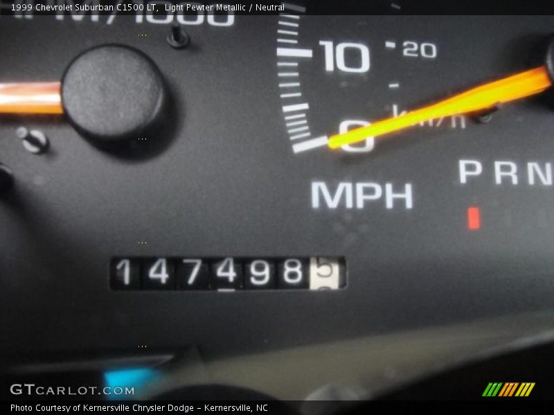 Light Pewter Metallic / Neutral 1999 Chevrolet Suburban C1500 LT