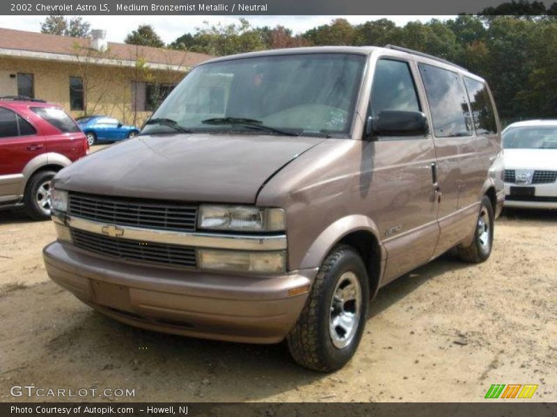 Medium Bronzemist Metallic / Neutral 2002 Chevrolet Astro LS