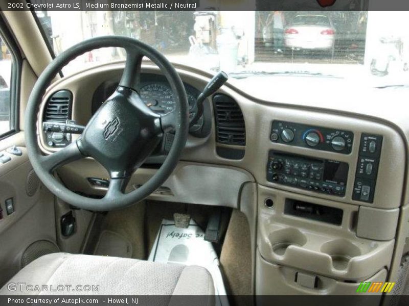 Medium Bronzemist Metallic / Neutral 2002 Chevrolet Astro LS