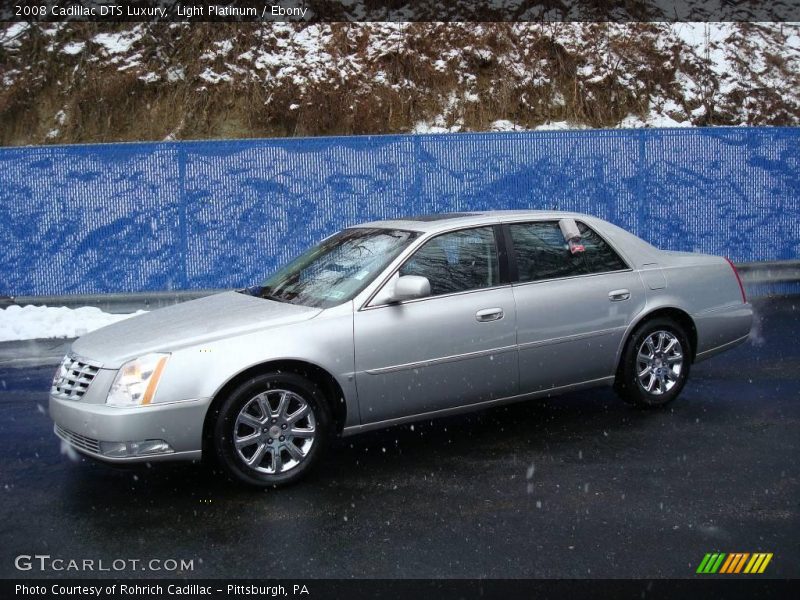 Light Platinum / Ebony 2008 Cadillac DTS Luxury