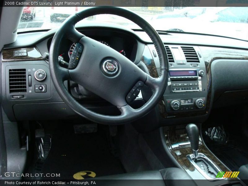 Light Platinum / Ebony 2008 Cadillac DTS Luxury
