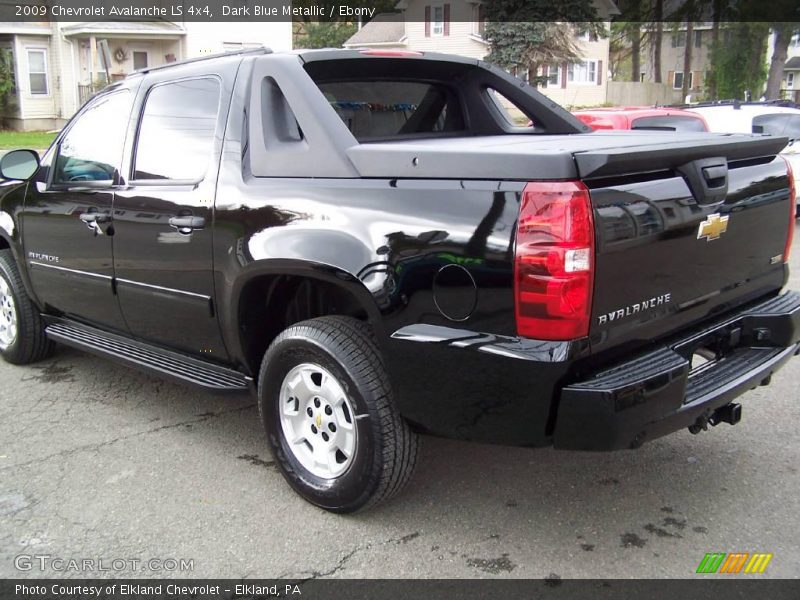 Dark Blue Metallic / Ebony 2009 Chevrolet Avalanche LS 4x4