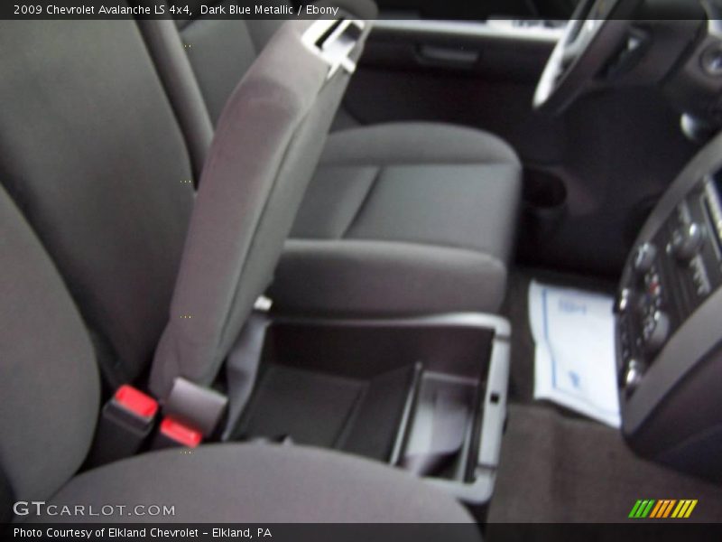 Dark Blue Metallic / Ebony 2009 Chevrolet Avalanche LS 4x4