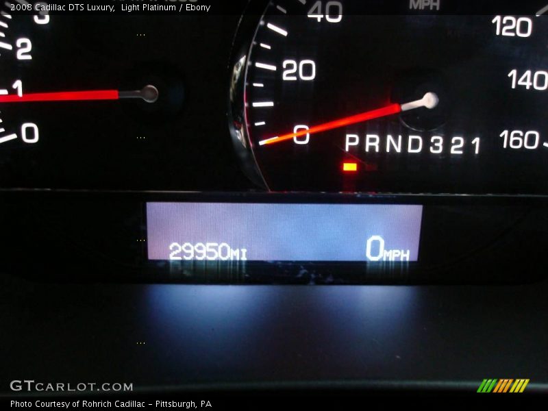 Light Platinum / Ebony 2008 Cadillac DTS Luxury