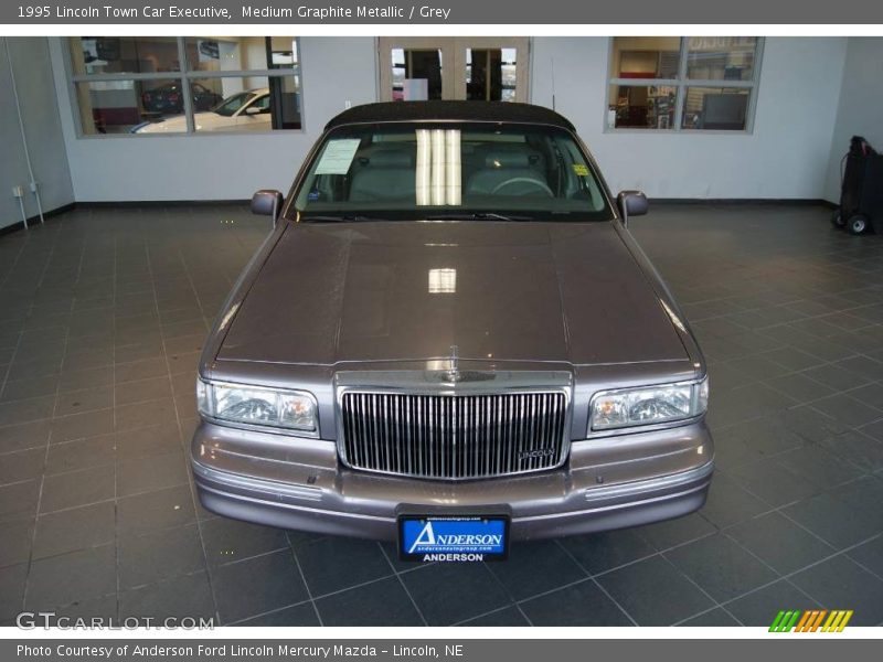 Medium Graphite Metallic / Grey 1995 Lincoln Town Car Executive