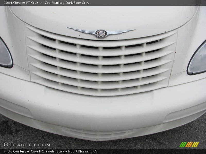 Cool Vanilla / Dark Slate Gray 2004 Chrysler PT Cruiser
