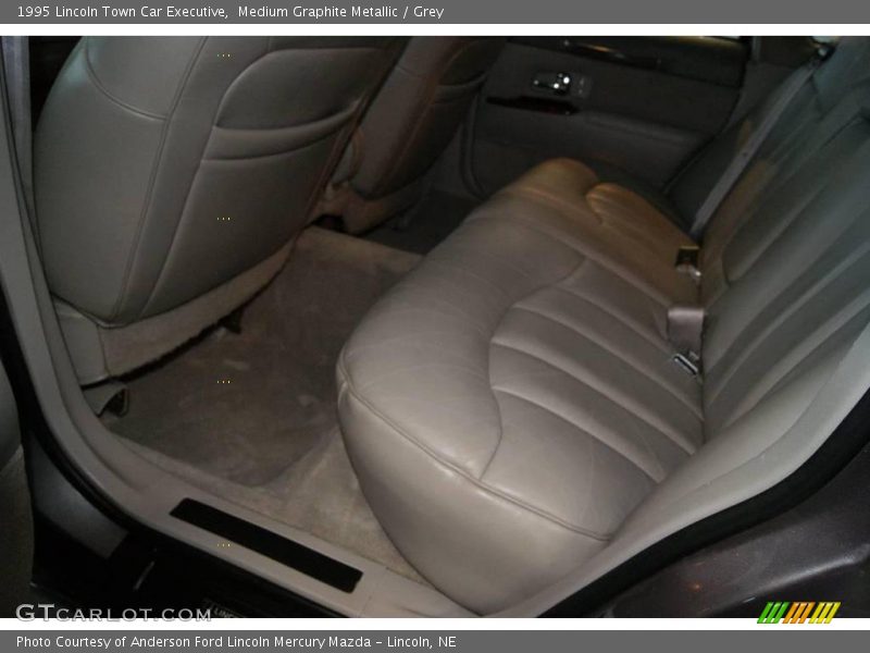 Medium Graphite Metallic / Grey 1995 Lincoln Town Car Executive