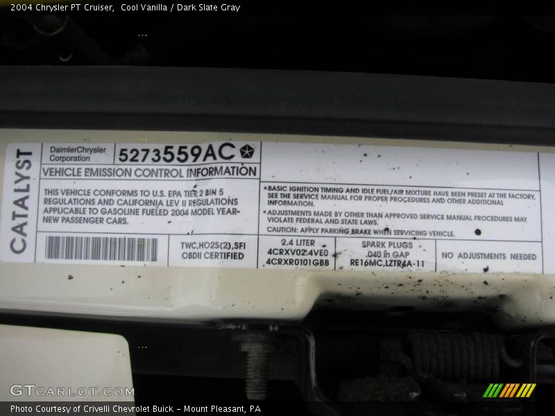 Cool Vanilla / Dark Slate Gray 2004 Chrysler PT Cruiser