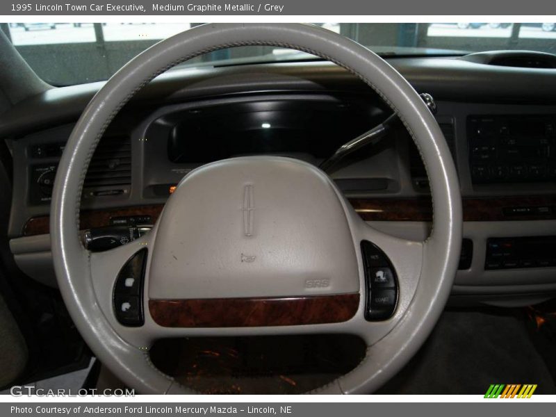 Medium Graphite Metallic / Grey 1995 Lincoln Town Car Executive