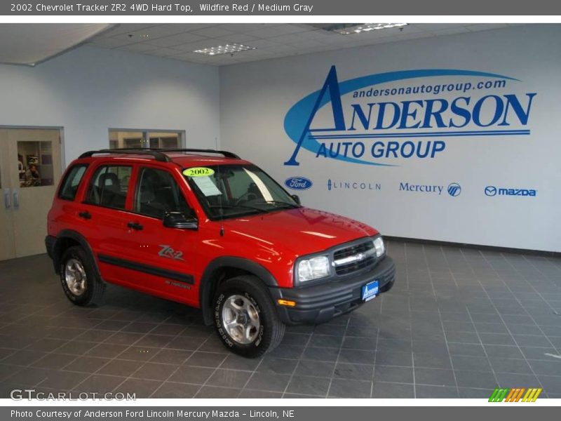 Wildfire Red / Medium Gray 2002 Chevrolet Tracker ZR2 4WD Hard Top