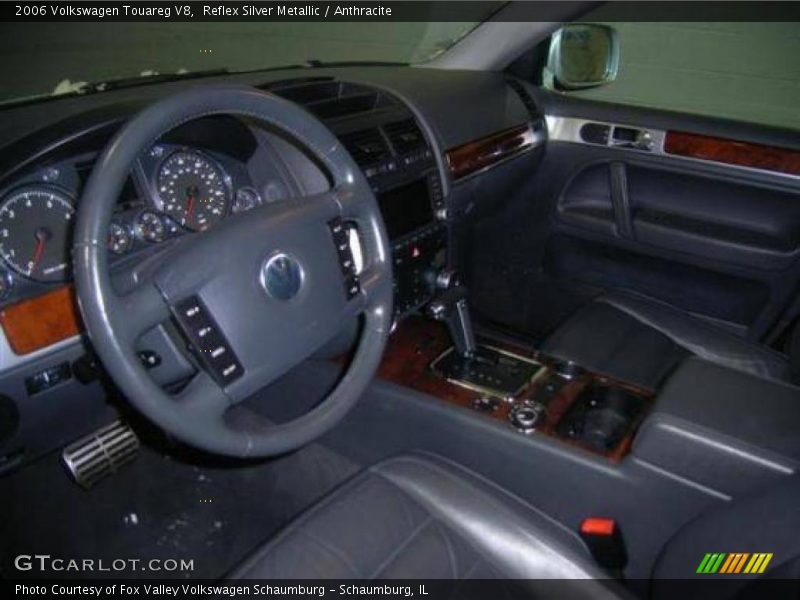 Reflex Silver Metallic / Anthracite 2006 Volkswagen Touareg V8