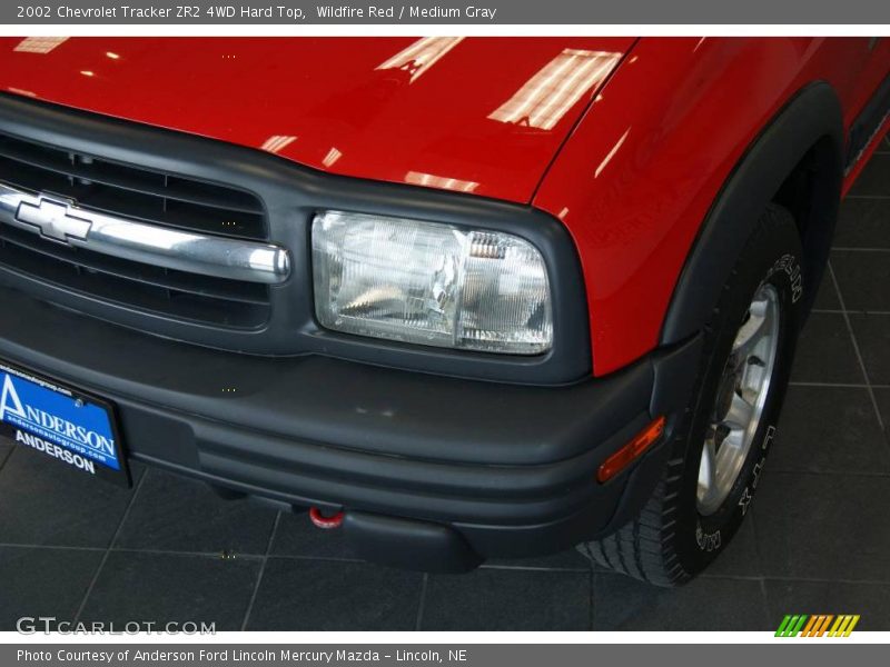 Wildfire Red / Medium Gray 2002 Chevrolet Tracker ZR2 4WD Hard Top