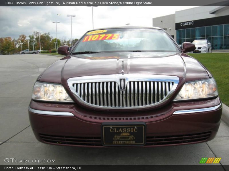 Autumn Red Metallic / Dark Stone/Medium Light Stone 2004 Lincoln Town Car Signature