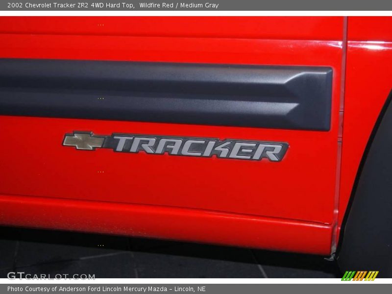 Wildfire Red / Medium Gray 2002 Chevrolet Tracker ZR2 4WD Hard Top